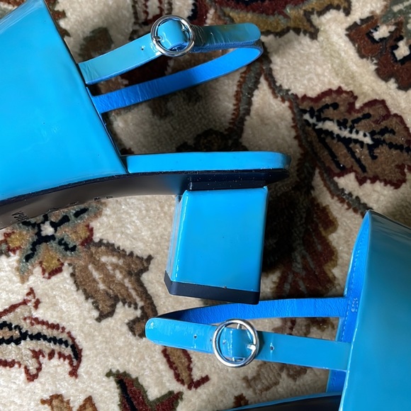 Via Spiga blue patent leather sandals. - Picture 6 of 7